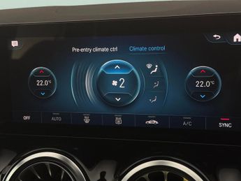 Mercedes-Benz EQA EQA 250+ 70.5kWh AMG Line (190 ps) - NAV - ADAPTIVE LIGHTS - MIR