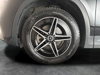 Mercedes-Benz EQA EQA 250+ 70.5kWh AMG Line (190 ps) - NAV - ADAPTIVE LIGHTS - MIR