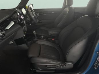 Mini Electric Hatch Cooper SE 32.6kWh Level 3 (184 ps) - REVERSE CAM - HEATED SEATS