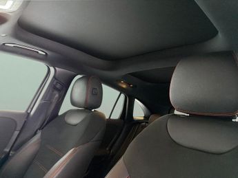 Mercedes-Benz EQA EQA 250+ 70.5kWh AMG Line (Premium) (190 ps) - SELF PARK - REVER