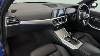 BMW 3 Series 2.0 330e 12kWh M Sport Plug-in (292 ps) - PERFORMANCE CONTROL