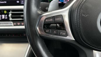 BMW 3 Series 2.0 330e 12kWh M Sport Plug-in (292 ps) - PERFORMANCE CONTROL