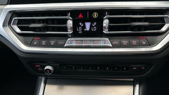 BMW 3 Series 2.0 330e 12kWh M Sport Plug-in (292 ps) - PERFORMANCE CONTROL