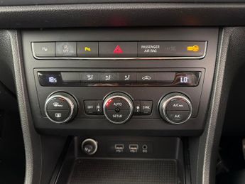 Seat Ateca 2.0 TDI SE Technology DSG (150 ps) - PADDLE SHIFT - CLIMATE CONT