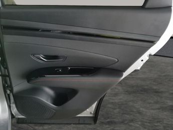Hyundai Tucson 1.6 h T-GDi N Line (230 ps) - LED - REVERSE CAM - HEATED SEATS
