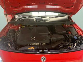 Mercedes-Benz GLA 1.6 GLA180 AMG Line Edition 7G-DCT (122 ps) - CARPLAY - REVERSE 