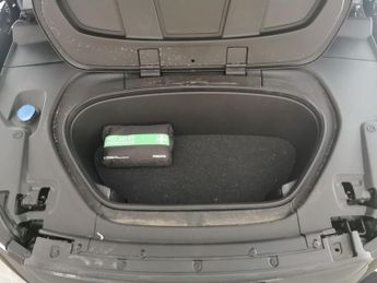Volvo C40 Recharge 69kWh Core (231 ps) - CARPLAY - KEYLESS ENTRY - PARK AS
