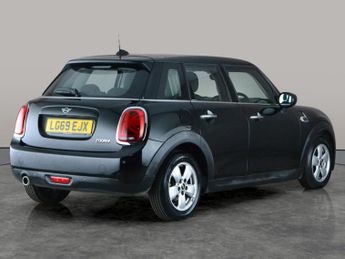 Mini Hatch 1.5 Cooper Classic Steptronic (136 ps) - LED - BLUETOOTH - CLIMA