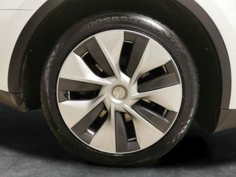 Tesla Model Y SUV RWD (346 ps) - HEATED STEERING - BLIND SPOT ASSIST - WIFI