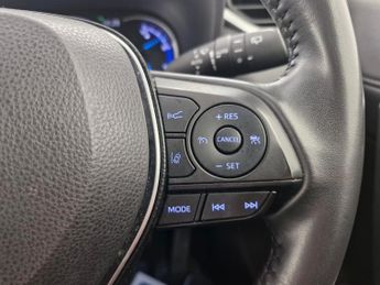 Toyota RAV4 2.5 VVT-h GPF Design CVT 4WD (222 ps) - LED - REVERSE CAM - NAV