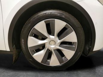 Tesla Model Y (Dual Motor) Long Range 4WDE (384 bhp) - REVERSE CAM - NAV - LEA