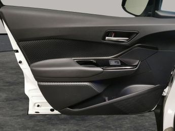 Toyota C-HR 1.8 VVT-h GPF Design CVT (122 ps) - LED - REVERSE CAM - NAV