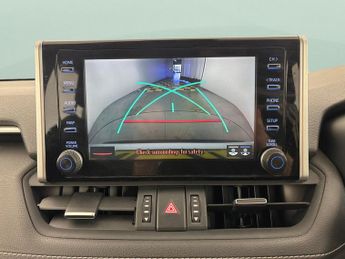 Toyota RAV4 2.5 VVT-h GPF Design CVT 4WD (222 ps) - LED - REVERSE CAM - NAV
