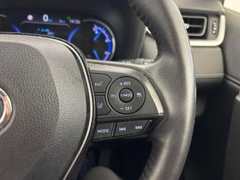 Toyota RAV4 2.5 VVT-h GPF Design CVT 4WD (222 ps) - LED - REVERSE CAM - NAV