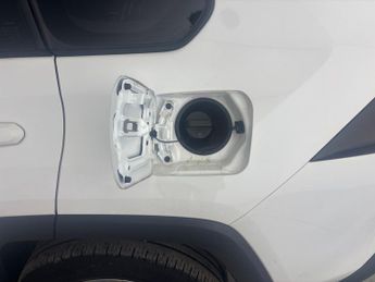Toyota RAV4 2.5 VVT-h GPF Design CVT 4WD (222 ps) - LED - REVERSE CAM - NAV