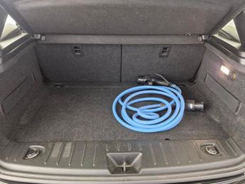 BMW i3 42.2kWh (170 ps) - PARK ASSIST - WIRELESS CHARGER - WIFI