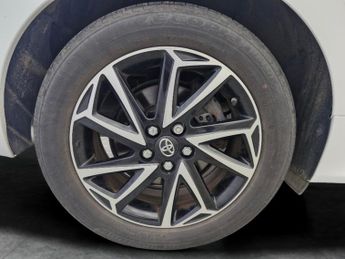 Toyota Yaris 1.5 VVT-h Design E-CVT (116 ps) - BLUETOOTH - AIR CON - DAB