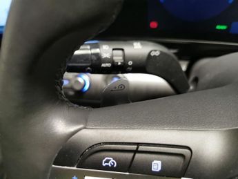 Hyundai Kona 65.4kWh Ultimate (218 ps) - CARPLAY - BLACK ROOF RAILS - ACTIVE 