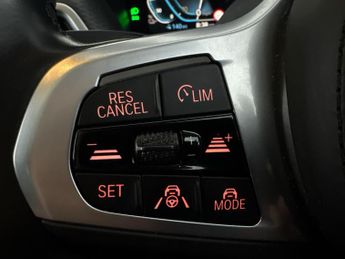 BMW iX3 80kWh M Sport Pro (286 ps) - HUD - ADAPT CRUISE - PARK ASSIST