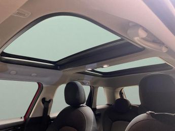 Mini Hatch 1.5 Cooper Classic Steptronic (136 ps)[Comfort/Nav Pack] - CARPL