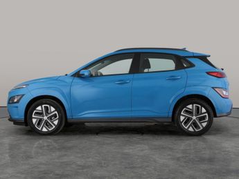 Hyundai Kona 39kWh SE Connect (10.5kW Charger) (136 ps) - LANE DEPARTURE  - B