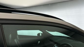 Land Rover Discovery Sport 1.5 P300e 12.2kWh R-Dynamic SE Plug-in 4WD (309 ps) - BLIND SPOT