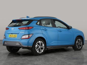 Hyundai Kona 39kWh SE Connect (10.5kW Charger) (136 ps) - LANE DEPARTURE  - B