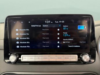 Hyundai Kona 39kWh SE Connect (10.5kW Charger) (136 ps) - LANE DEPARTURE  - B