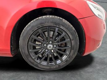 Volvo V40 1.5 T2 GPF Momentum Nav Plus (122 ps) - ACTIVE TFT CRYSTAL DRIVE