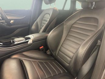 Mercedes-Benz EQC EQC 400 80kWh AMG Line (Premium) 4MATIC (408 ps) - REVERSE CAM -
