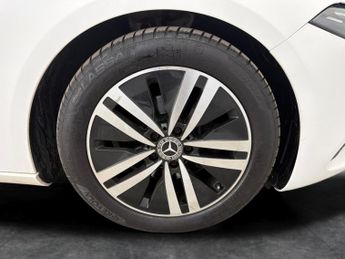 Mercedes-Benz A Class 1.5 A180d Sport 7G-DCT (116 ps) - HEATED LEATHER