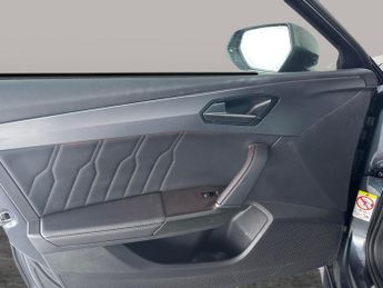 Cupra Leon 1.5 eTSI EVO V1 Design Edition DSG (150 ps) - PARK ASSIST - LED