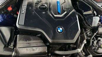 BMW 3 Series 2.0 330e 12kWh M Sport Plug-in (292 ps) - PERFORMANCE CONTROL
