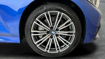 BMW 3 Series 2.0 330e 12kWh M Sport Plug-in (292 ps) - PERFORMANCE CONTROL