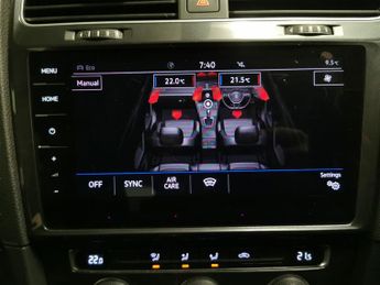 Volkswagen E-golf 35.8kWh e-Golf (136 ps) - CLIMATE CONTROL - DAB - USB AUDIO