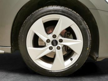 Audi A3 1.4 TFSIe 40 S line Sportback Plug-in S Tronic 13kWh (204 ps) - 