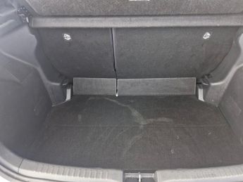 Toyota Yaris 1.5 VVT-h Design E-CVT (116 ps) - BLUETOOTH - AIR CON - DAB