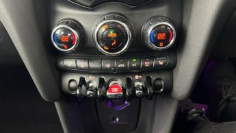 Mini Hatch 1.5 Cooper Classic Steptronic (136 ps) - MULTI-FUNCTION STEERING