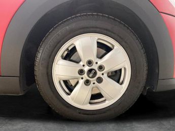 Mini Hatch 1.5 Cooper Classic Steptronic (136 ps)[Comfort/Nav Pack] - CARPL