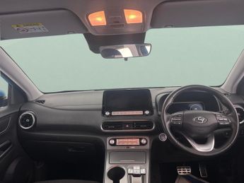 Hyundai Kona 39kWh SE Connect (10.5kW Charger) (136 ps) - LANE DEPARTURE  - B