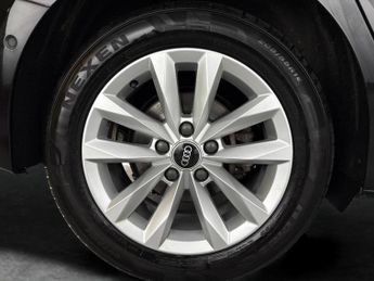 Audi A3 1.5 TFSI 35 Technik Sportback S Tronic (150 ps) - LANE DEPARTURE