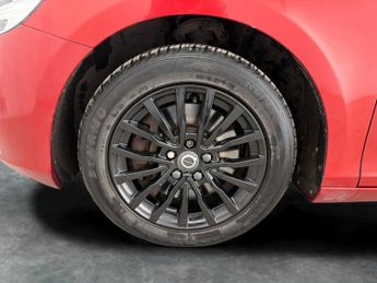 Volvo V40 1.5 T2 GPF Momentum Nav Plus (122 ps) - WINTER PACK