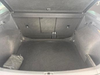 Volkswagen Tiguan 1.5 TSI Life DSG (150 ps) - PARK SENSORS - CLIMATE CONTROL