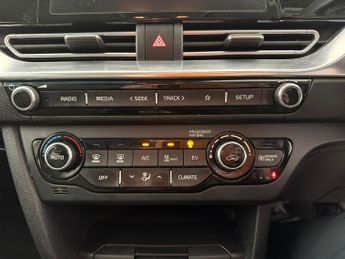 Kia Niro 64kWh 2 (201 bhp) - CRUISE - PADDLE SHIFT - 17IN ALLOYS