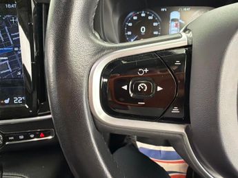 Volvo V90 2.0 T4 GPF Momentum (190 ps) - SENSUS SAT NAV - PARK ASSIST - LE