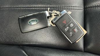 Land Rover Range Rover Evoque 1.5 P300e 12.2kWh R-Dynamic S Plug-in 4WD (309 ps) - PADDLE SHIF