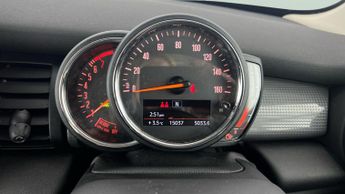 Mini Hatch 1.5 Cooper Classic Steptronic (136 ps) - MULTI-FUNCTION STEERING