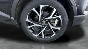 Toyota C-HR 1.8 VVT-h GPF Design CVT (122 ps) - HEATED SEATS - LANE DEPARTUR