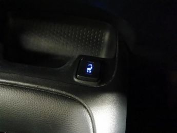 Toyota Corolla 1.8 VVT-h GPF Icon Tech Touring Sports CVT (122 ps) - HEAT AND C