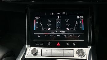 Audi e-tron 50 S line quattro 71.2kWh (313 ps) - BLUETOOTH - AIR SUSPENSION